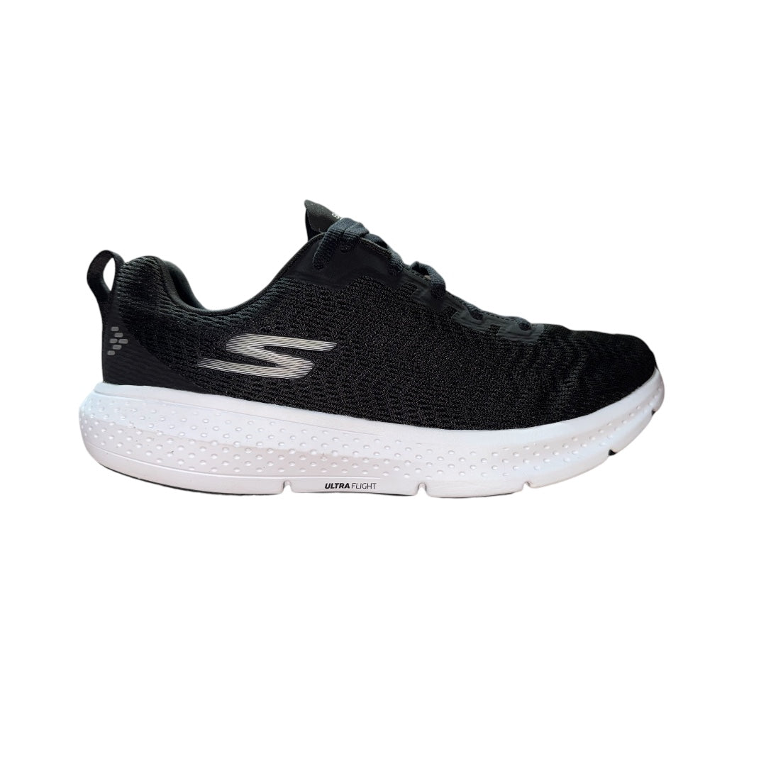 SKECHERS GO RUN SUPERSONIC 246031/BKW